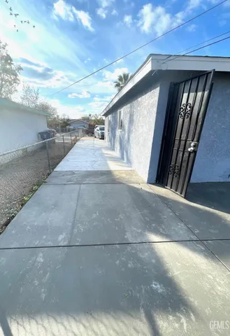 $310,000 | Undisclosed Address, Bakersfield, CA 93307