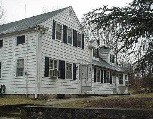2266 Middle Road East Greenwich, RI 02818 - Photo 1 of 1 Exterior Front.