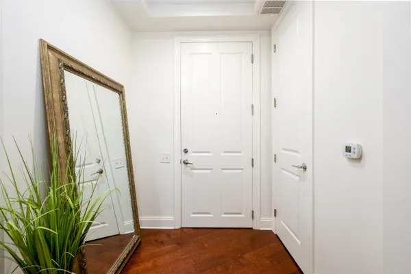 $439,000 | 717 Riverside Drive, Unit 903, Memphis, TN 38103