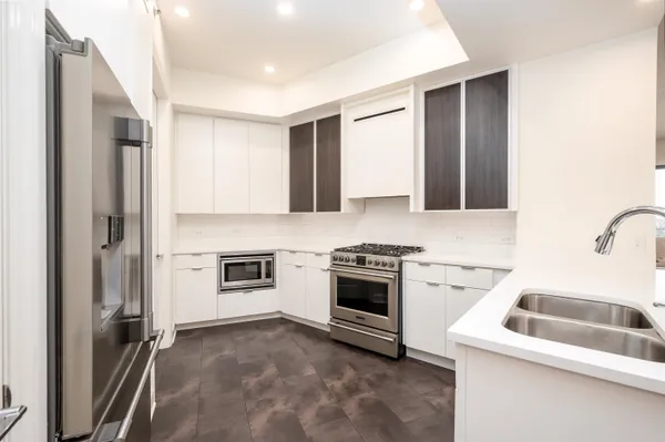 $445,000 | 717 Riverside Drive, Unit 903, Memphis, TN 38103