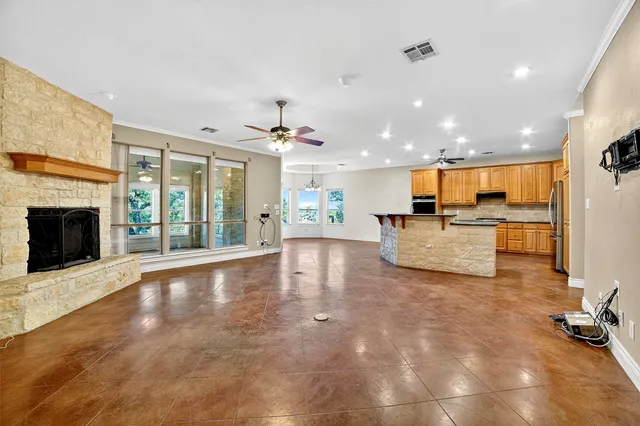 $2,700 | 116 Grey Fox Lane, Bertram, TX 78605