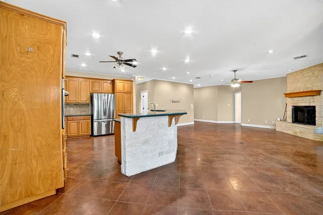 $2,700 | 116 Grey Fox Lane, Bertram, TX 78605