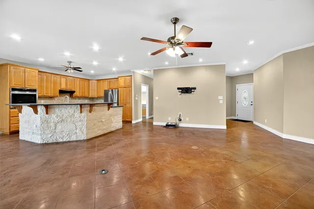 $2,700 | 116 Grey Fox Lane, Bertram, TX 78605