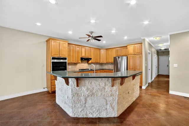 $2,700 | 116 Grey Fox Lane, Bertram, TX 78605