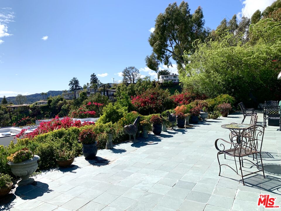 12250 Canna Road Los Angeles, CA 90049 - Photo 7 of 7