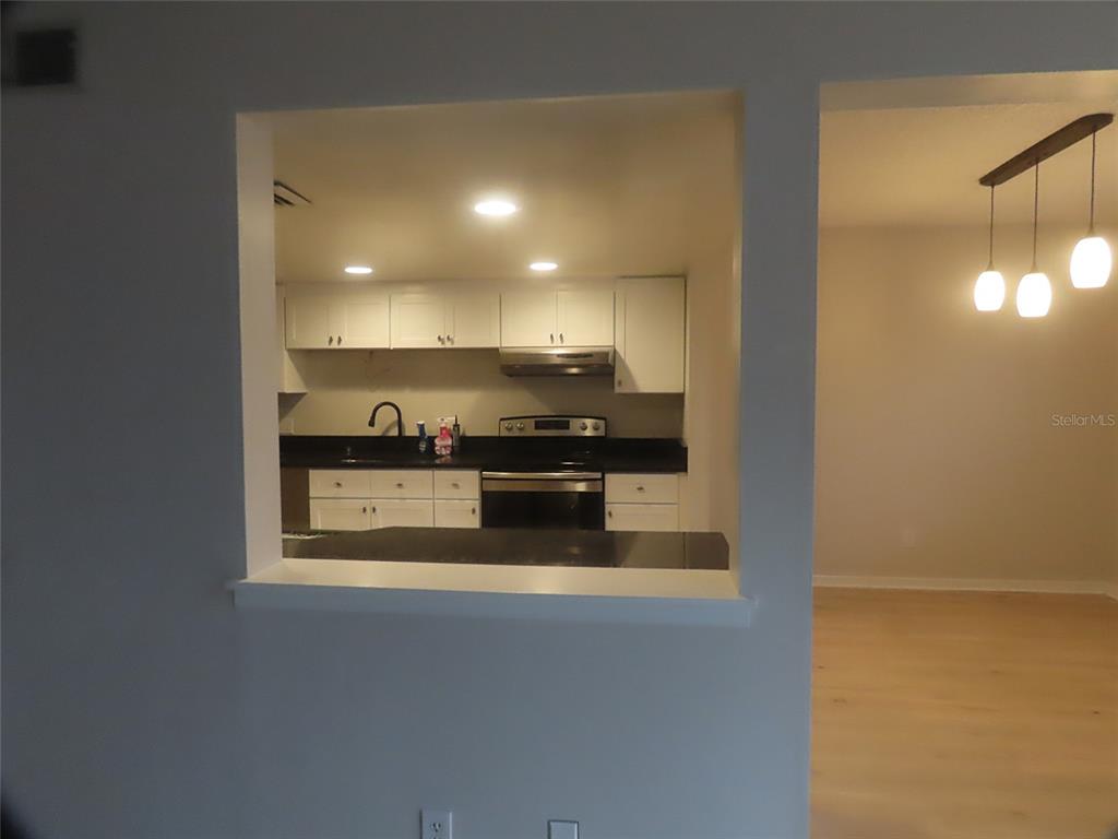 708 St Michael Lane Altamonte Springs, FL 32714 - Photo 8 of 26 a view of kitchen with an oven