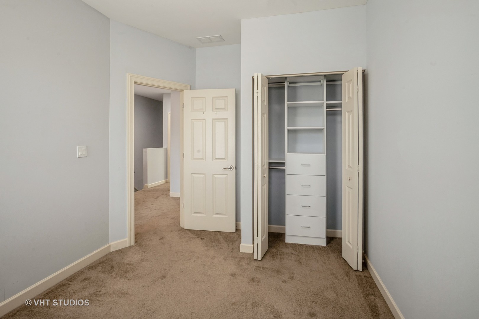 92 Legacy Lane Wheeling, IL 60090 - Photo 27 of 28