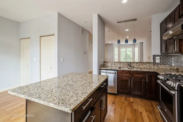 $399,000 | 92 Legacy Lane, Wheeling, IL 60090