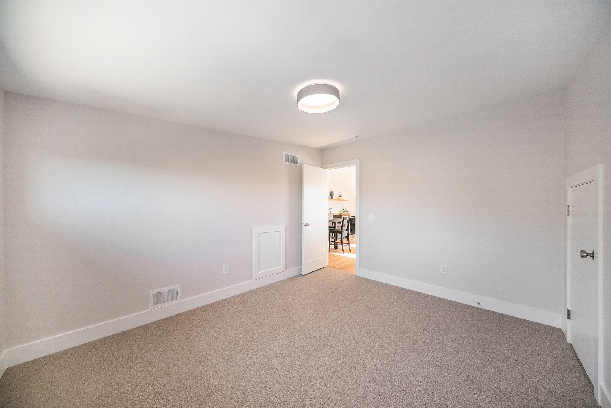 207 Sunset Road Ann Arbor, MI 48103 - Photo 31 of 45 032_sbp_2_399