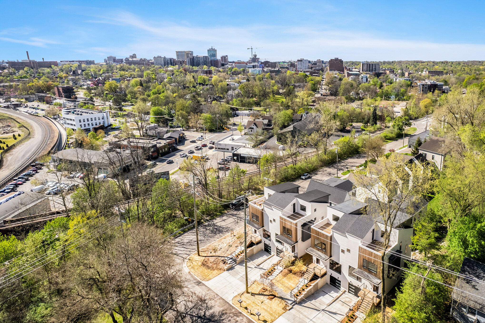 207 Sunset Road Ann Arbor, MI 48103 - Photo 43 of 45 045_dji_0491_586