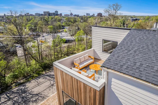 $1,048,000 | 207 Sunset Road, Ann Arbor, MI 48103