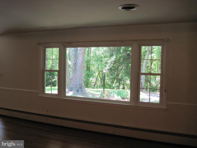 25656 Point Lookout Road Leonardtown, MD 20650 - Photo 16 of 26 Living Room