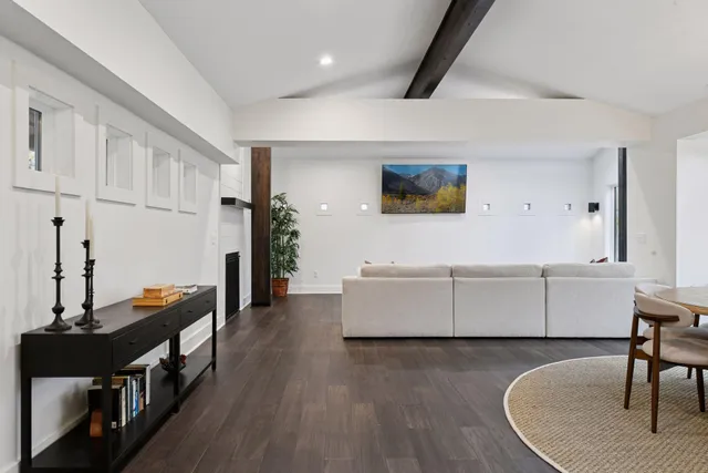 $1,169,000 | 4945 Glen Elyn Road, Mound, MN 55364