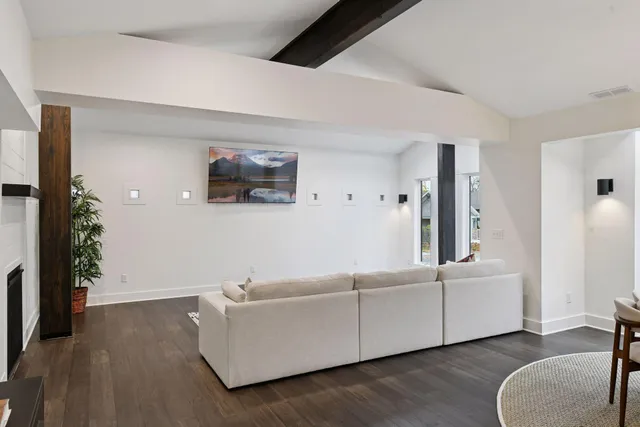 $1,169,000 | 4945 Glen Elyn Road, Mound, MN 55364