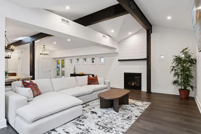 $1,169,000 | 4945 Glen Elyn Road, Mound, MN 55364