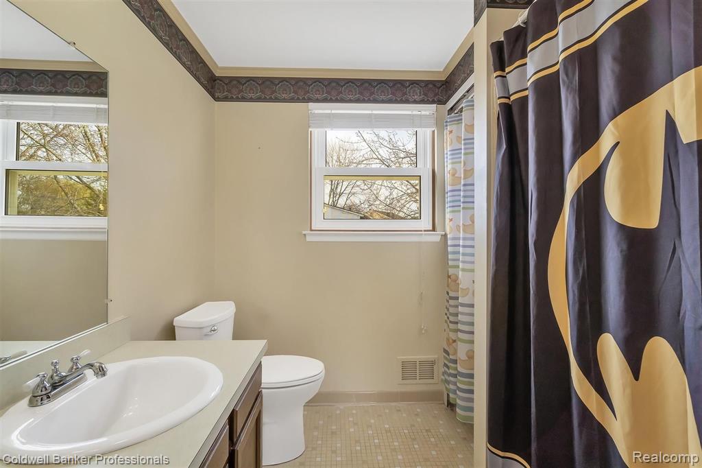 6951 East Spring Drive Canton, MI 48187 - Photo 25 of 43