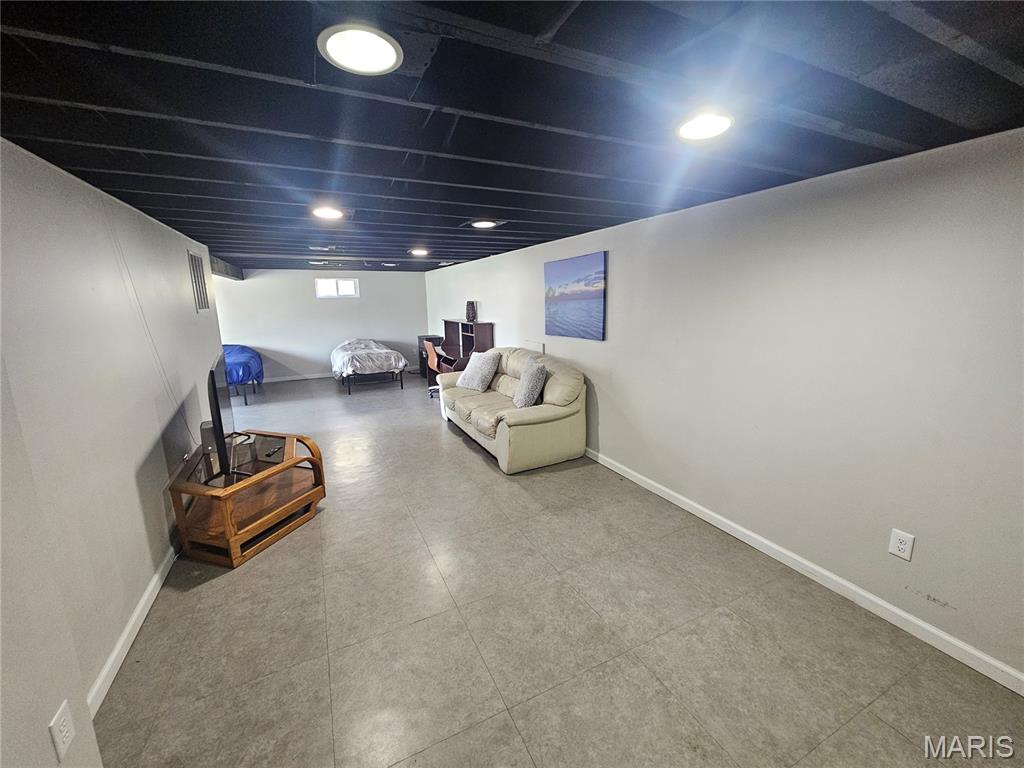 2204 Valley Park Road Fenton, MO 63026 - Photo 12 of 14