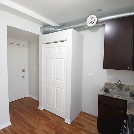 $965 | 7606 North Paulina Street, Unit 203B, Chicago, IL 60626