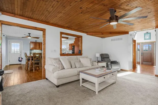 $500,000 | 3 Cedars Street, Freeman, MO 64746