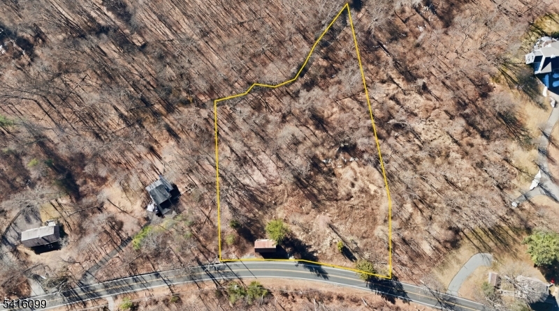197 East Mill Road Long Valley, NJ 07853 - Photo 3 of 23