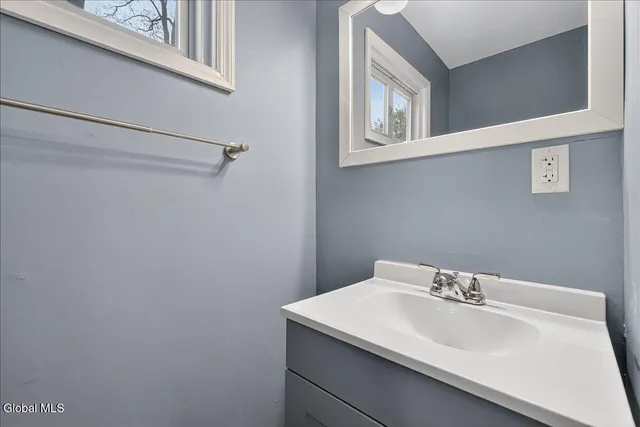 $299,999 | 278 Donald Avenue, Schenectady, NY 12304