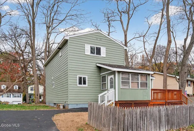 $299,999 | 278 Donald Avenue, Schenectady, NY 12304