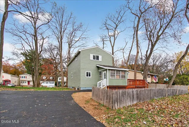 $299,999 | 278 Donald Avenue, Schenectady, NY 12304