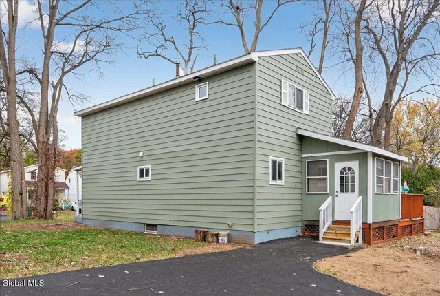 $299,999 | 278 Donald Avenue, Schenectady, NY 12304