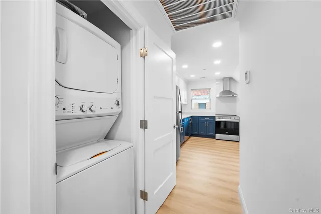 $3,900 | 584 Main Street, Unit 5, Islip, NY 11751