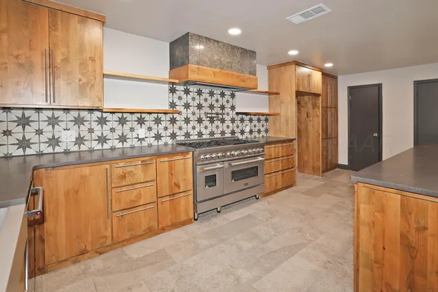 $749,900 | 3801 Deann Drive, Amarillo, TX 79121