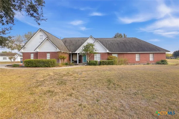 $559,900 | 80 Hunters Way, Victoria, TX 77904
