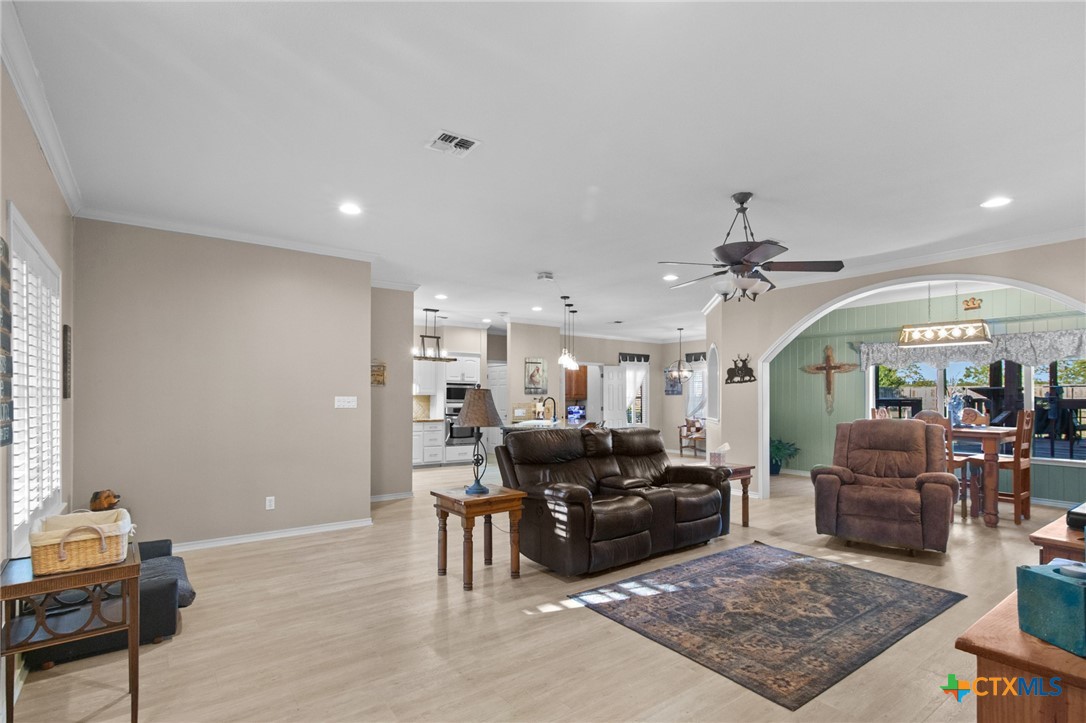 80 Hunters Way Victoria, TX 77904 - Photo 11 of 47