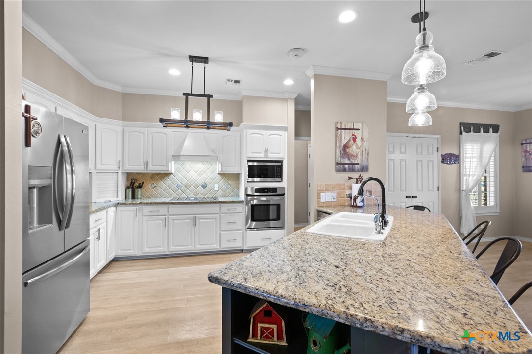 80 Hunters Way Victoria, TX 77904 - Photo 13 of 47