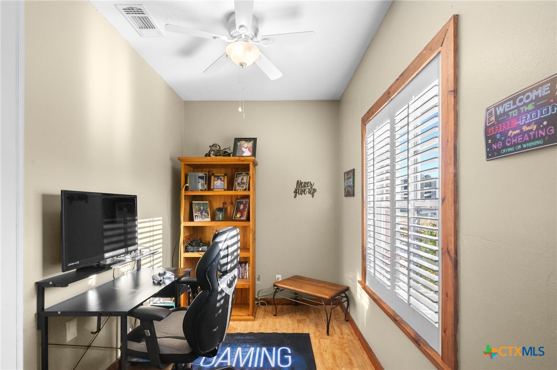 80 Hunters Way Victoria, TX 77904 - Photo 25 of 47