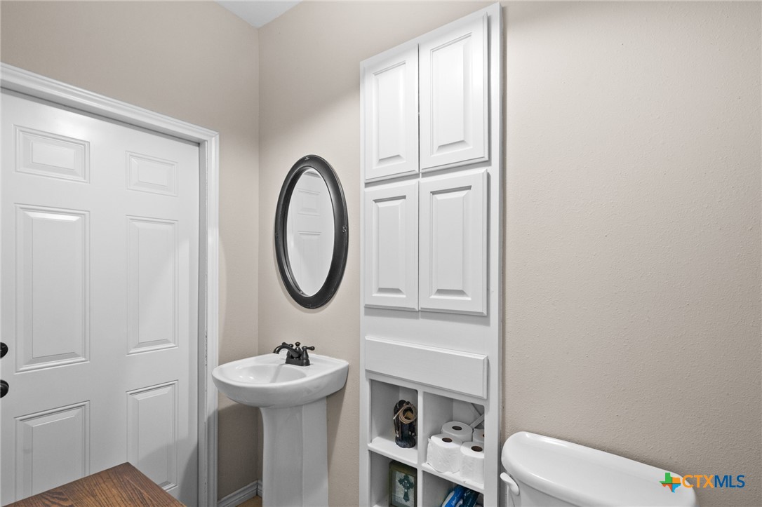 80 Hunters Way Victoria, TX 77904 - Photo 33 of 47