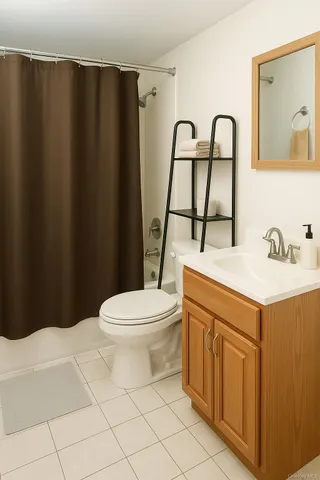 $1,950 | 10 Village Lane, Selden, NY 11784