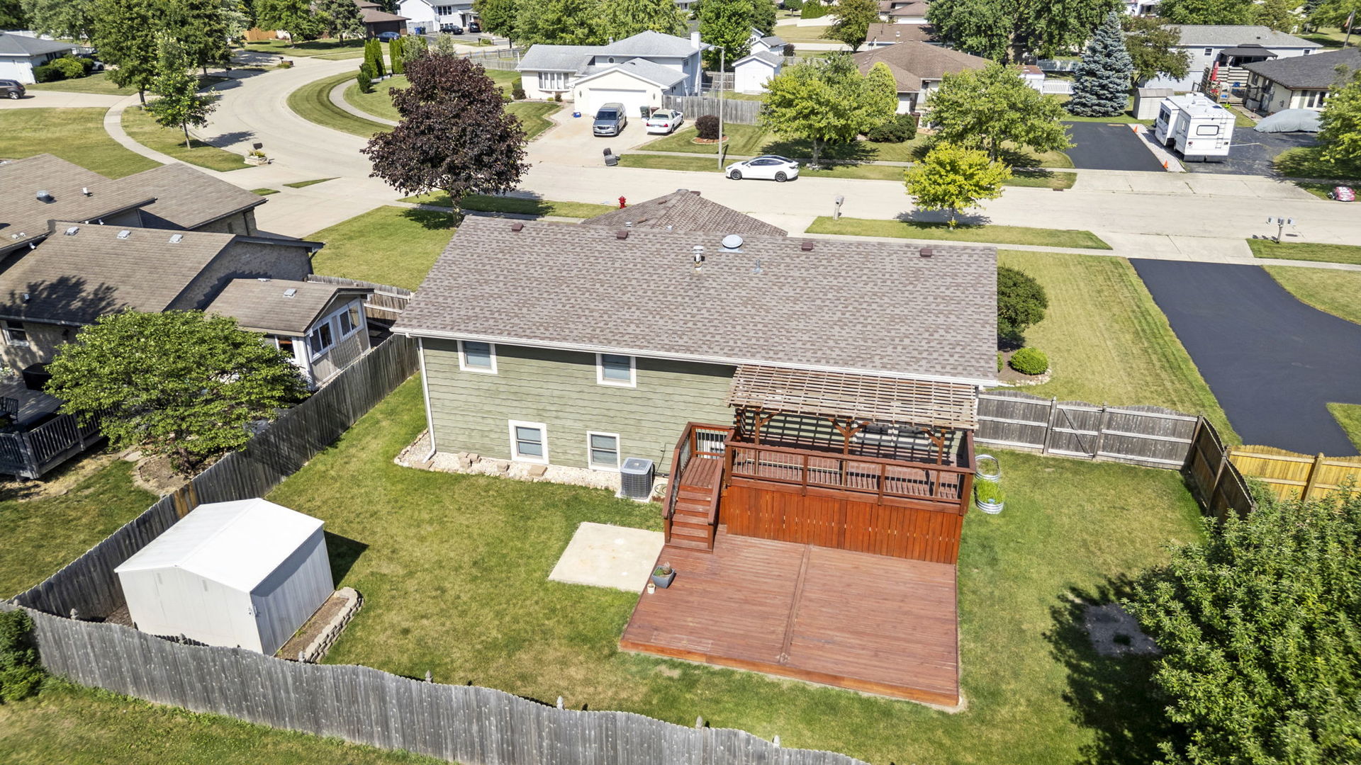913 South Bentley Road New Lenox, IL 60451 - Photo 30 of 37 Gallery Image 30
