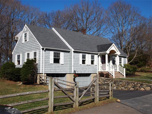 12 Vale View Road Wakefield, MA 01880 - Photo 1 of 14 Gallery Image 1