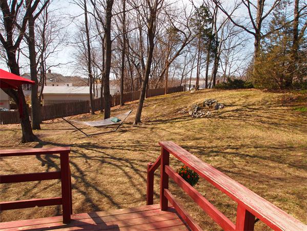 12 Vale View Road Wakefield, MA 01880 - Photo 3 of 14 Gallery Image 3