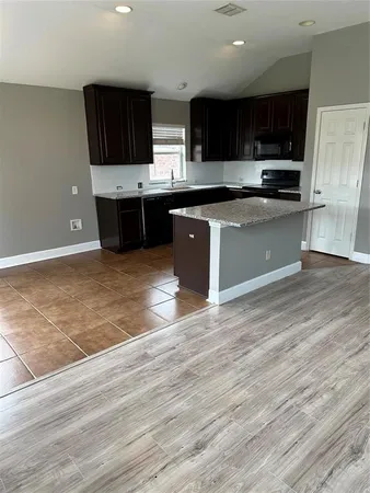 $1,900 | 2101 Athabasca Falls Drive, Anna, TX 75409