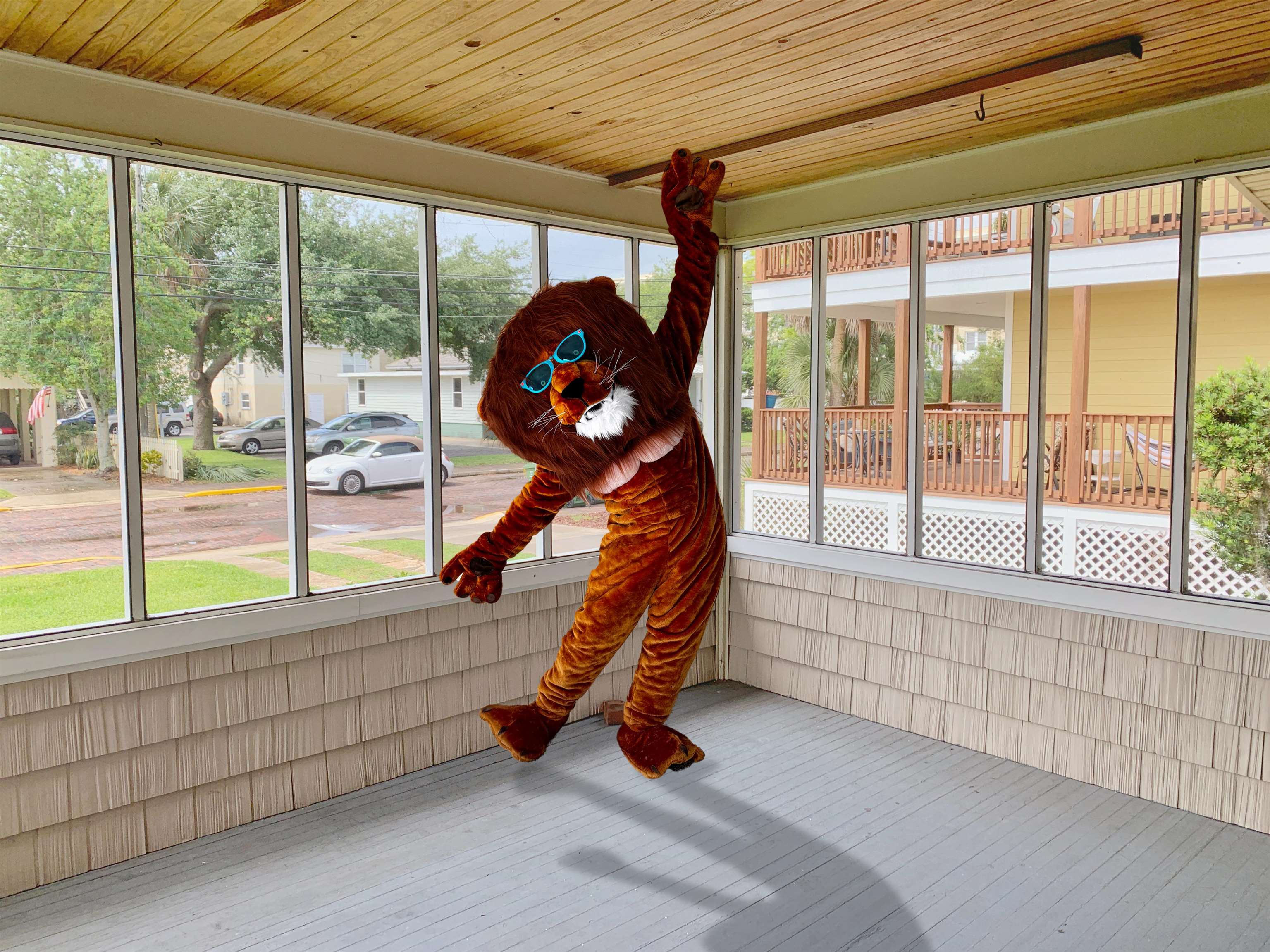 142 Oviedo Street St. Augustine, FL 32084 - Photo 3 of 15 a sitting area with furniture