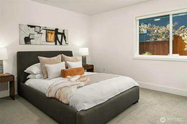 $7,995 | 733 4th Court South, Kirkland, WA 98033