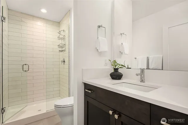 $7,995 | 733 4th Court South, Kirkland, WA 98033