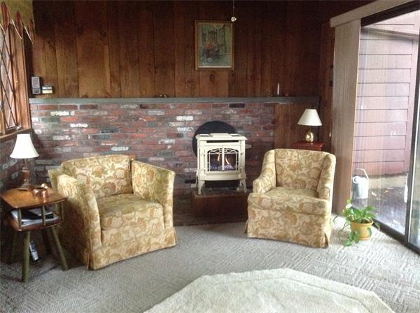 78 Richfield Road Arlington, MA 02474 - Photo 6 of 30 a living room with furniture and a wooden floor