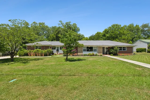 $374,900 | 120 Dogwood Lane, Winchester, TN 37398