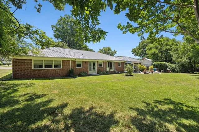 $374,900 | 120 Dogwood Lane, Winchester, TN 37398