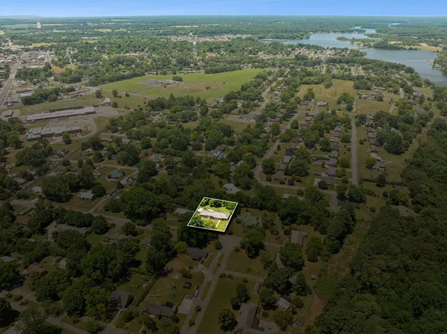 $374,900 | 120 Dogwood Lane, Winchester, TN 37398