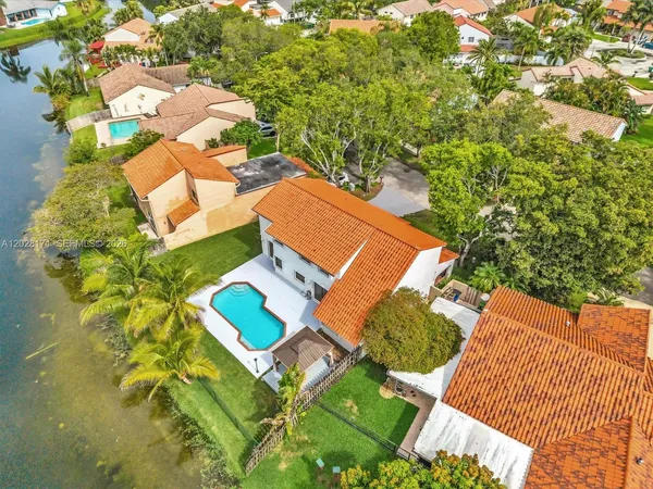$6,000 | 11980 South Aviary Drive, Cooper City, FL 33026