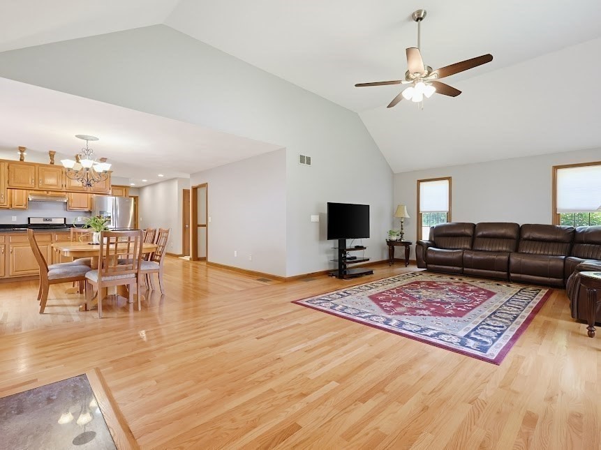 88 Andrews Road Marlborough, MA 01752 - Photo 5 of 25