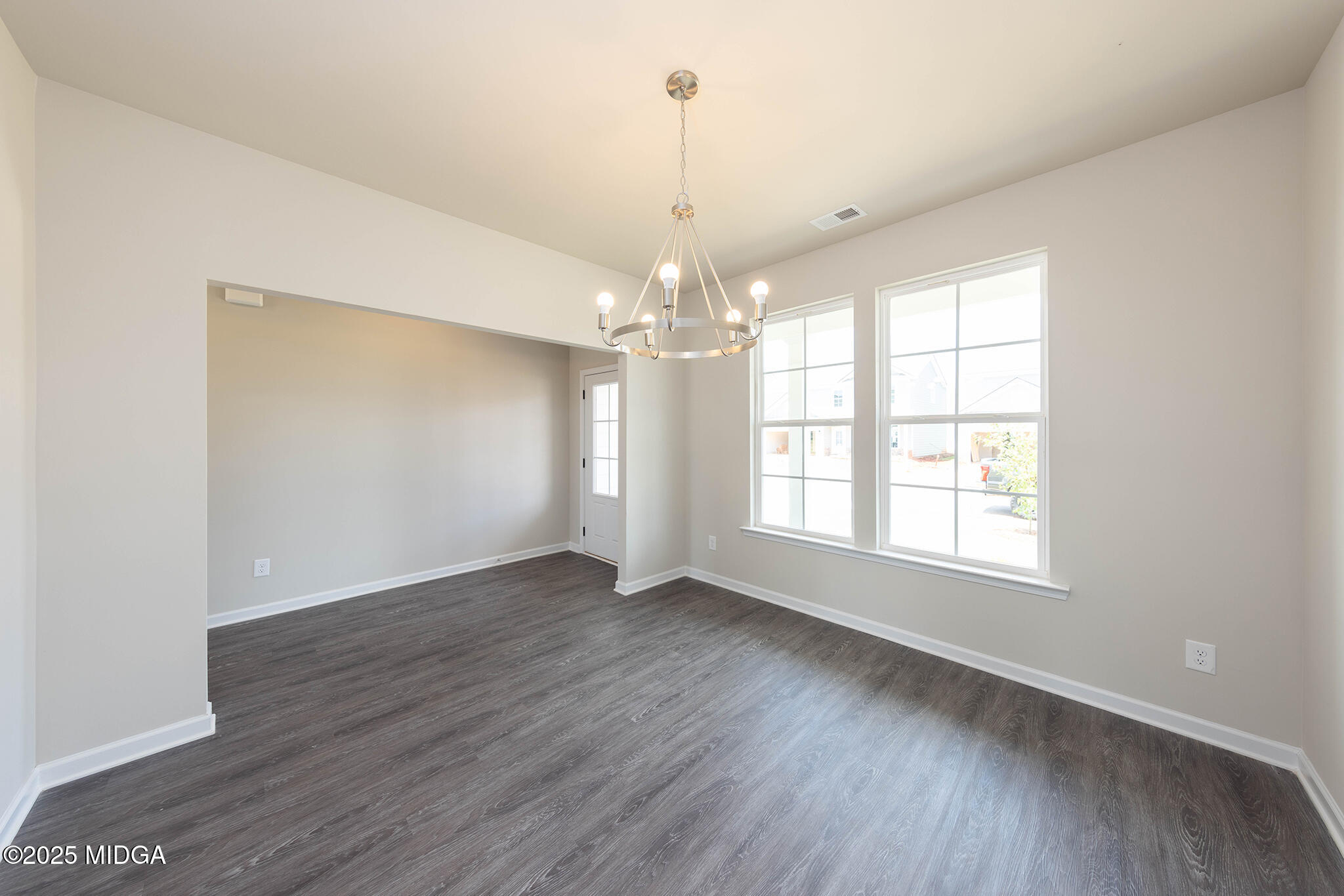 124 Bramblewood Lane Perry, GA 31069 - Photo 5 of 55 005